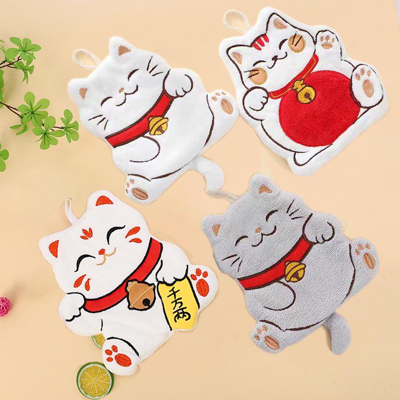 Lucky Cat Coral Fleece Cartoon Hanging Towel for Kitchen & Bathroom - Soft & Child-Friendly