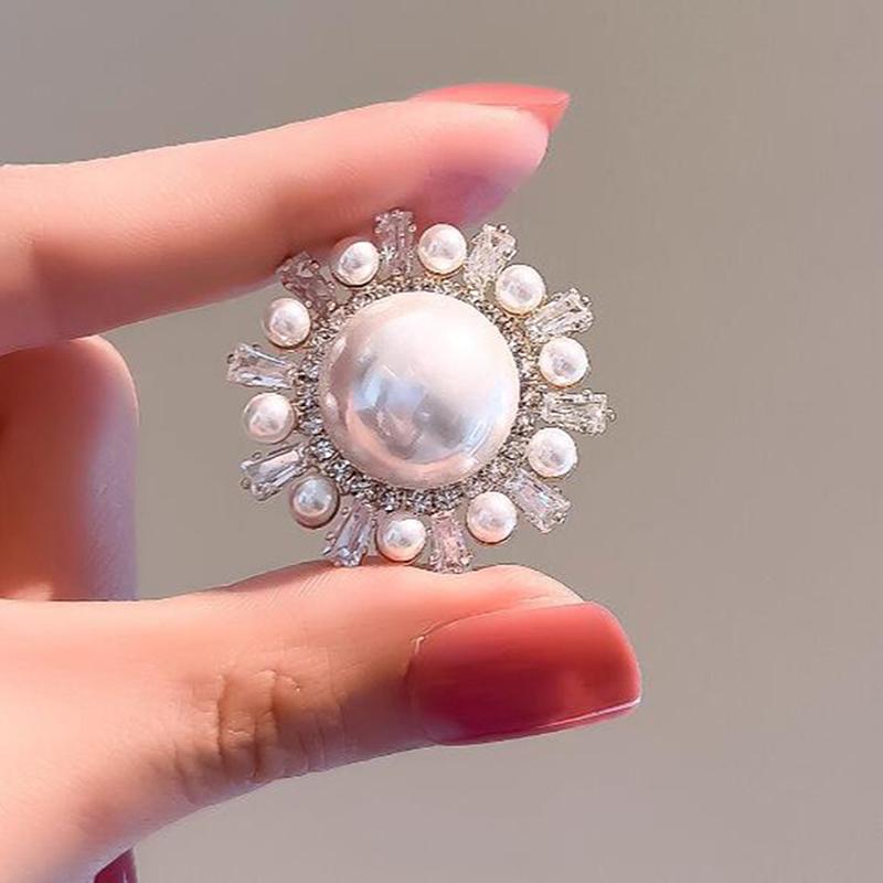 

Изысканные броши-цветы с имитацией жемчуга для женщин, элегантные круглые булавки для лацканов, свадебная одежда, ювелирные изделия, аксессуары