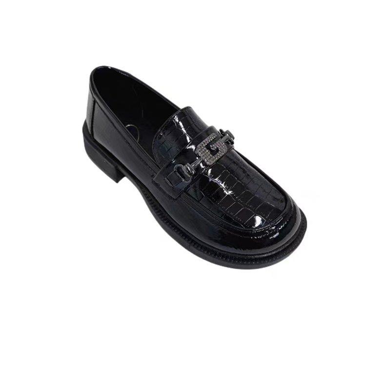 Loafers women's autumn 2025 new soft leather soft-soled British leather shoes single shoes versatile one pedal popular women's shoes