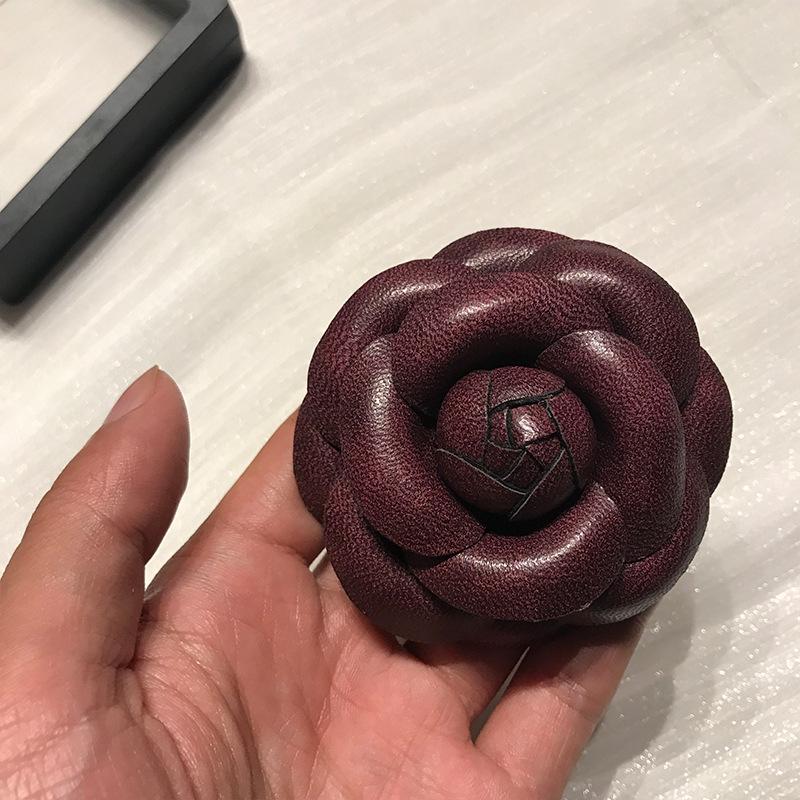 Luxury Camellia Leather Flower Brooch - Elegant Handmade 3D Corsage Pin for Women