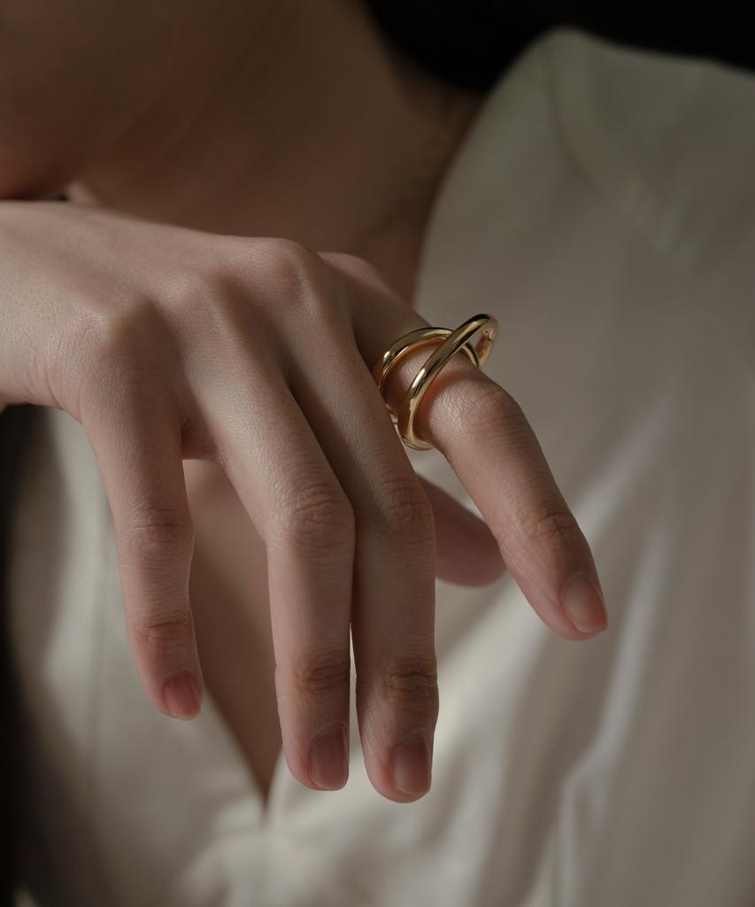 Novice Tokyo Spiral Cross Ring / Gold