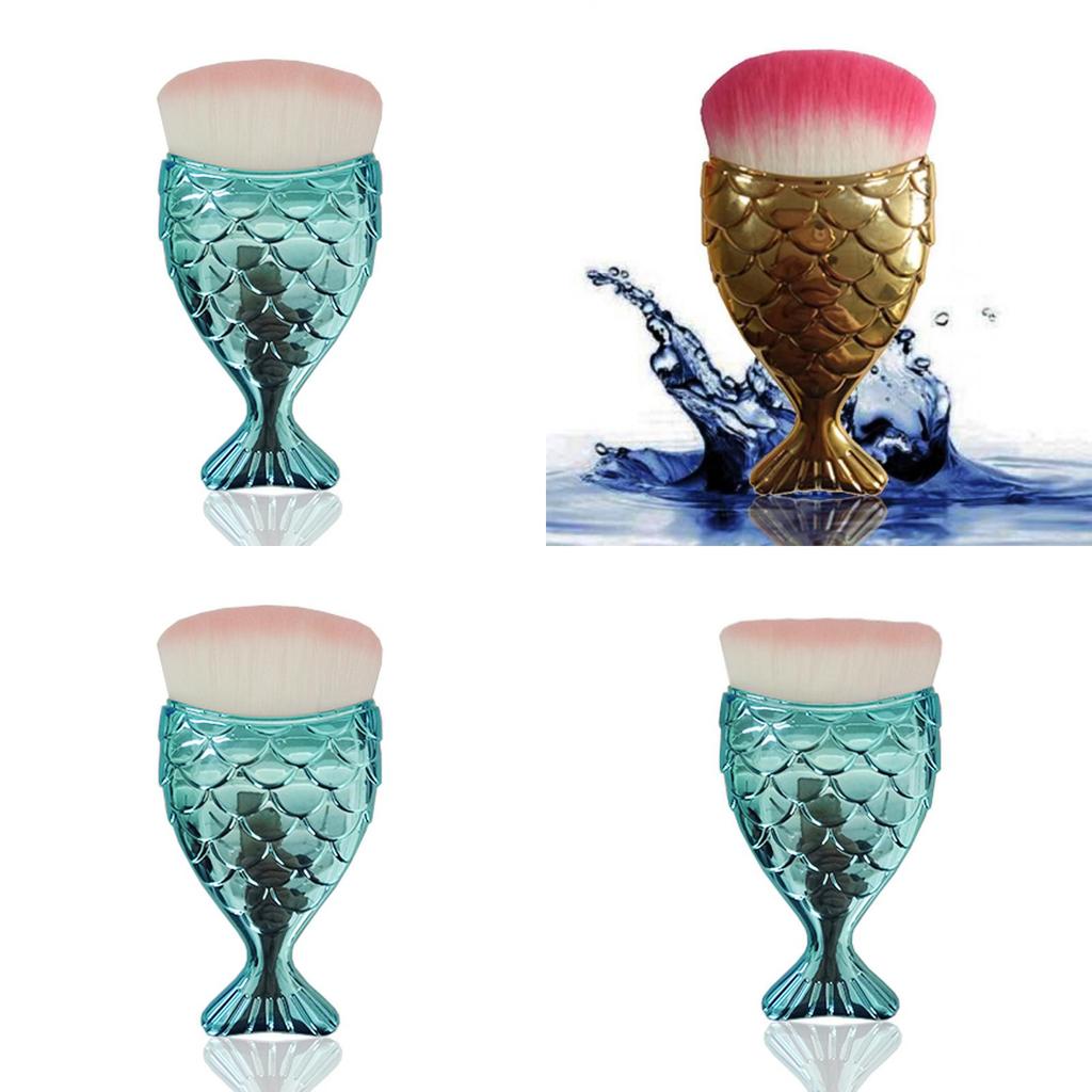 Fish Tail Makeup Brush With Nylon Bristles For Portable Beauty And Skill Enhancement