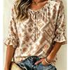 Damska Bluzka Boho Brązowa z Geometrycznym Wzorem Okrągły Dekolt Sznurek Falbanki Rękaw 3/4 Luźny Casualowy Top na Wakacje