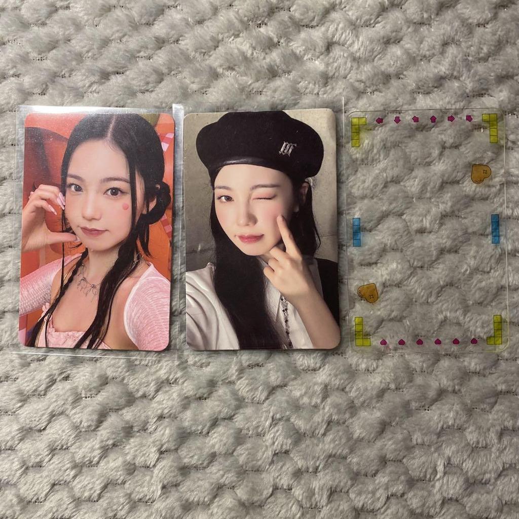 [USED] NiziU Press Play Opened with accessories