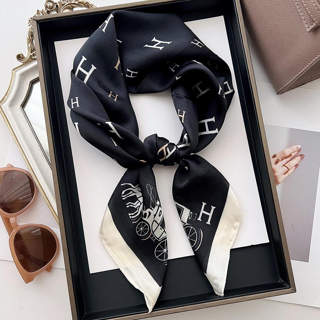 Spring and Summer Graffiti Flowers 71 * 71 Square Scarf Travel Sunscreen Headscarf Practical High-end Scarf for Mother