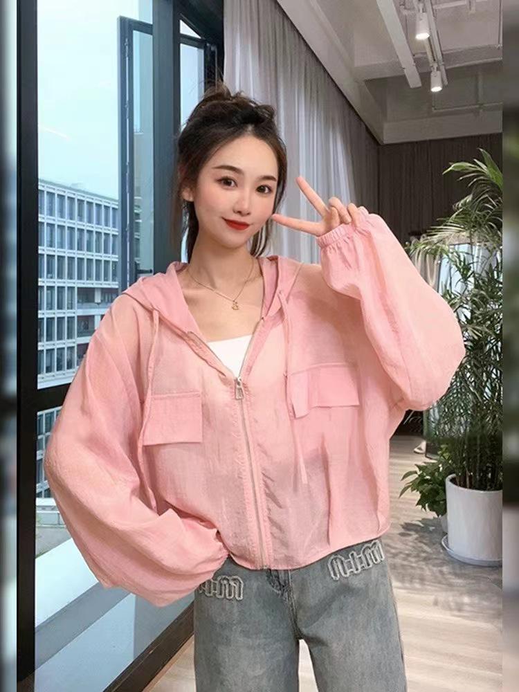 

Женская короткая летняя куртка с защитой от УФ-лучей 2025 - Легкая, дышащая, маленькая солнцезащитная кофта Medium розовый