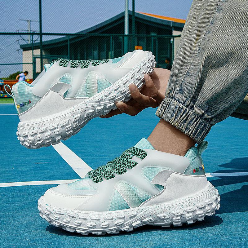 

2025 new fashion breathable European station niche design shock absorption casual running shoes wear-resistant tire sole dad men s shoes 39