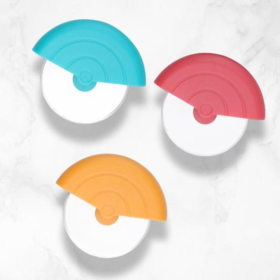 Praktický kráječ na pizzu Mini z nerezové oceli na řezání pizzy