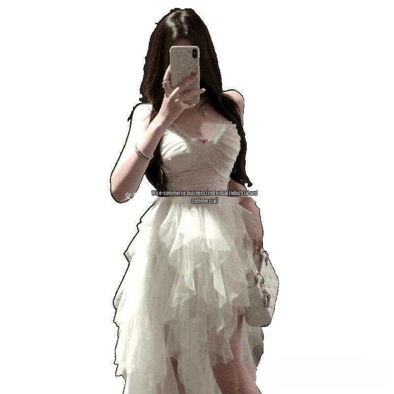 Vestido Elegante de Fada com Cauda de Renda para Aniversários e Cerimônias de Maioridade