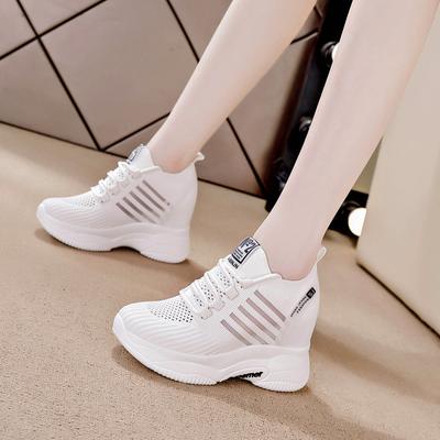 Zapatos de primavera y verano para mujer zapatos nuevos versátiles zapatos muffin de suela gruesa aumento de altura interior zapatos de mujer deportivos zapatos blancos pequeños zapatos de red