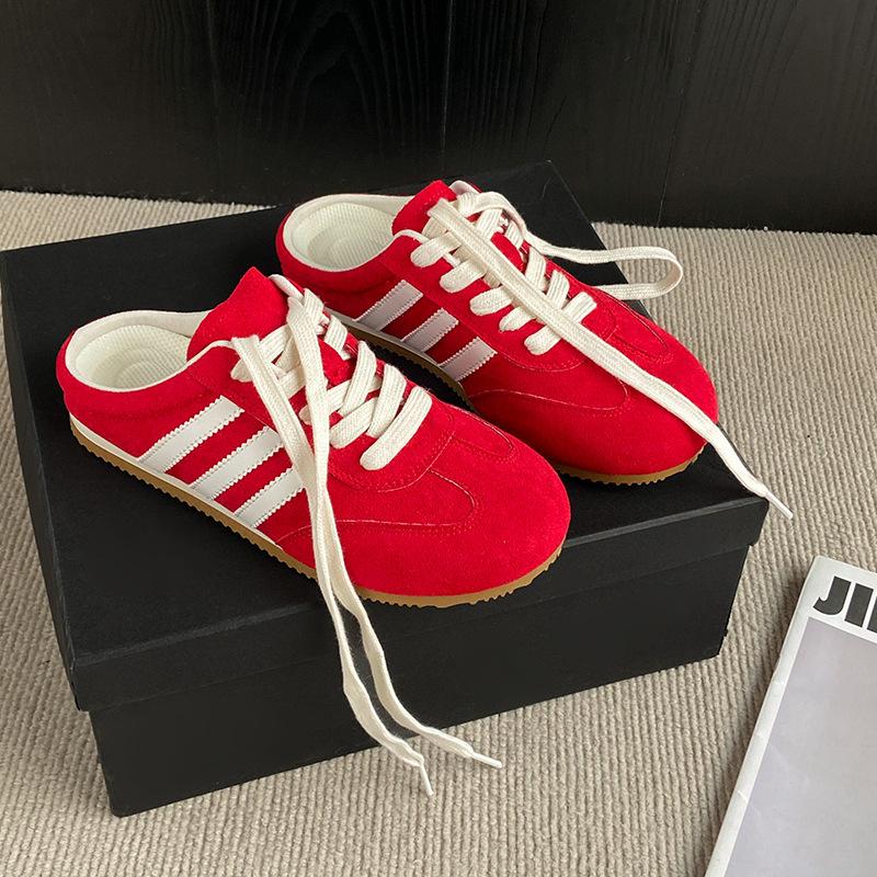 Baotou half slippers women's summer wear 2025 new super fire without heel yellow German training shoes lazy one pedal women's shoes