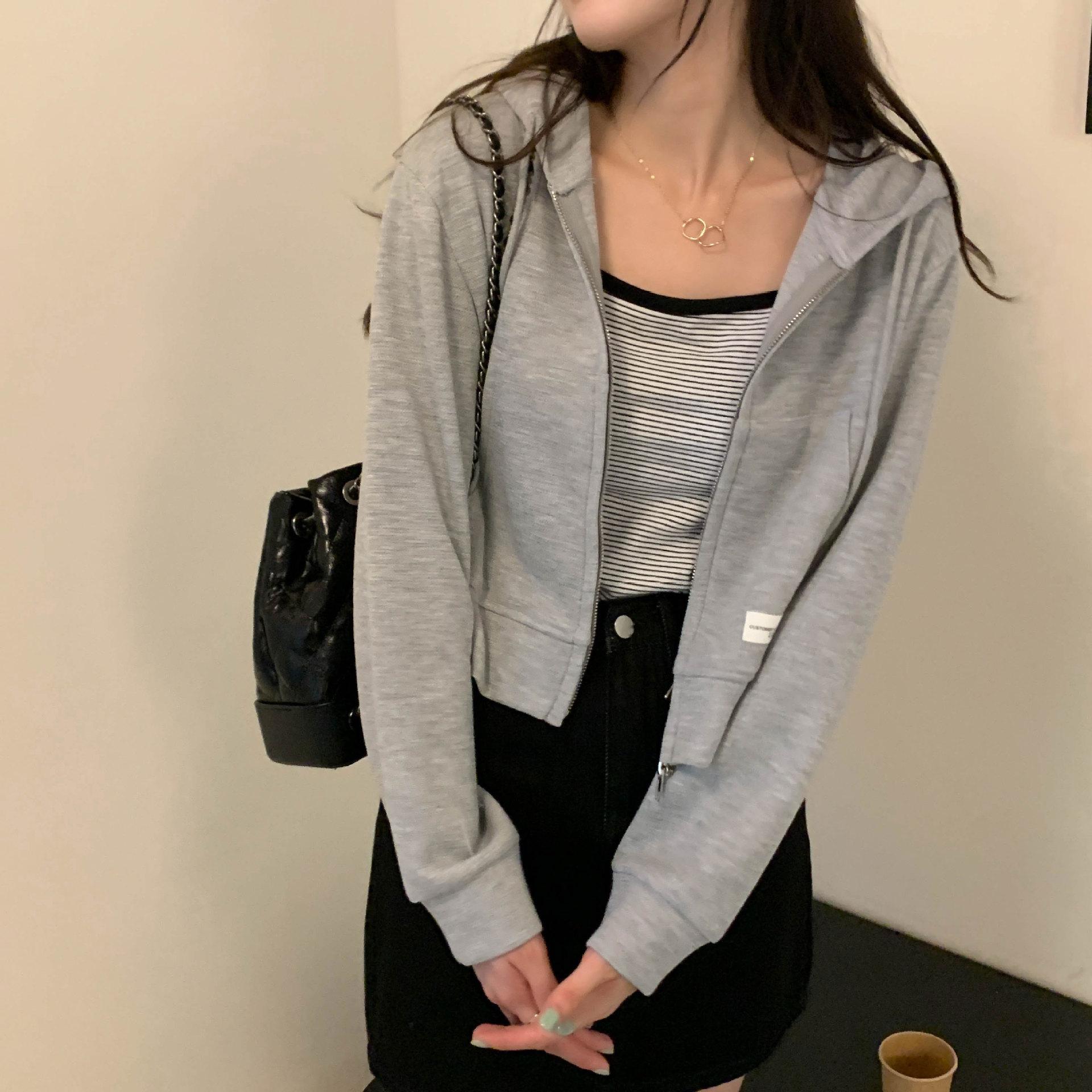 

Простой стиль, женская мода, укороченное пальто с капюшоном на молнии, свободные осенние карманные пальто One Size серый