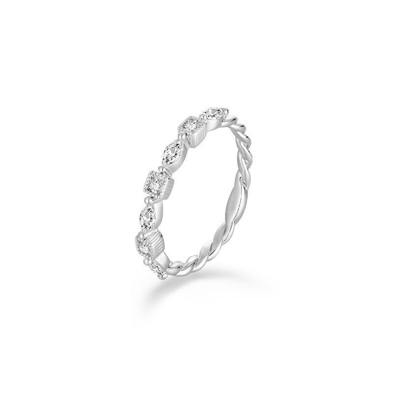 Sophisticated Heart Shaped Ring For Women Adjustable And Trendy Silver Plated Fashion Jewelry