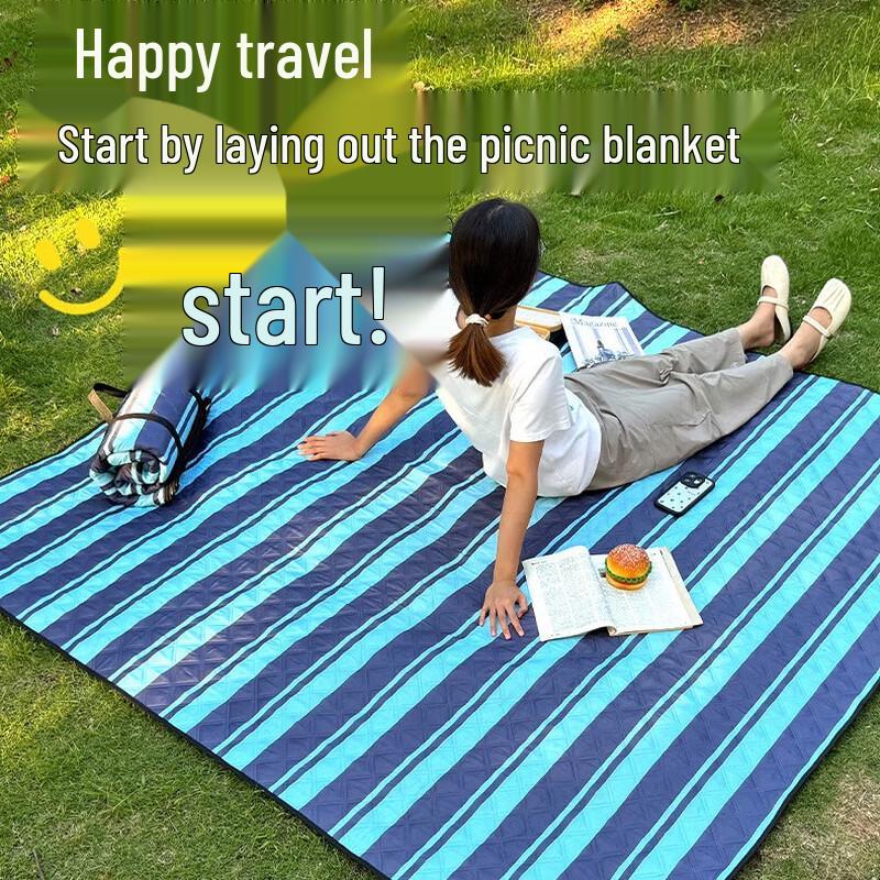ZISIZ Thickened Waterproof Foldable Picnic & Camping Mat
