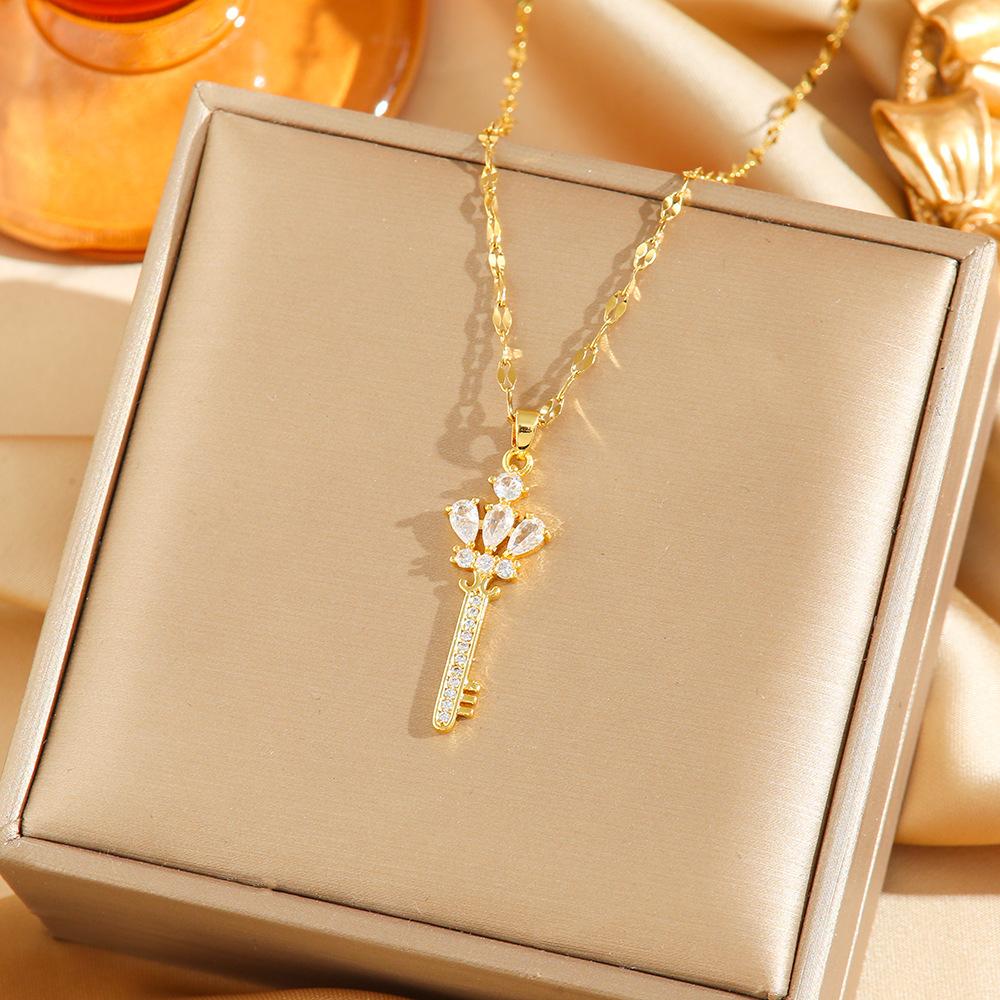 Japan and South Korea Simple Popular Wind Titanium Steel Necklace Female Niche Exquisite Internet Celebrity Zircon Clavicle Chain High-end Jewelry