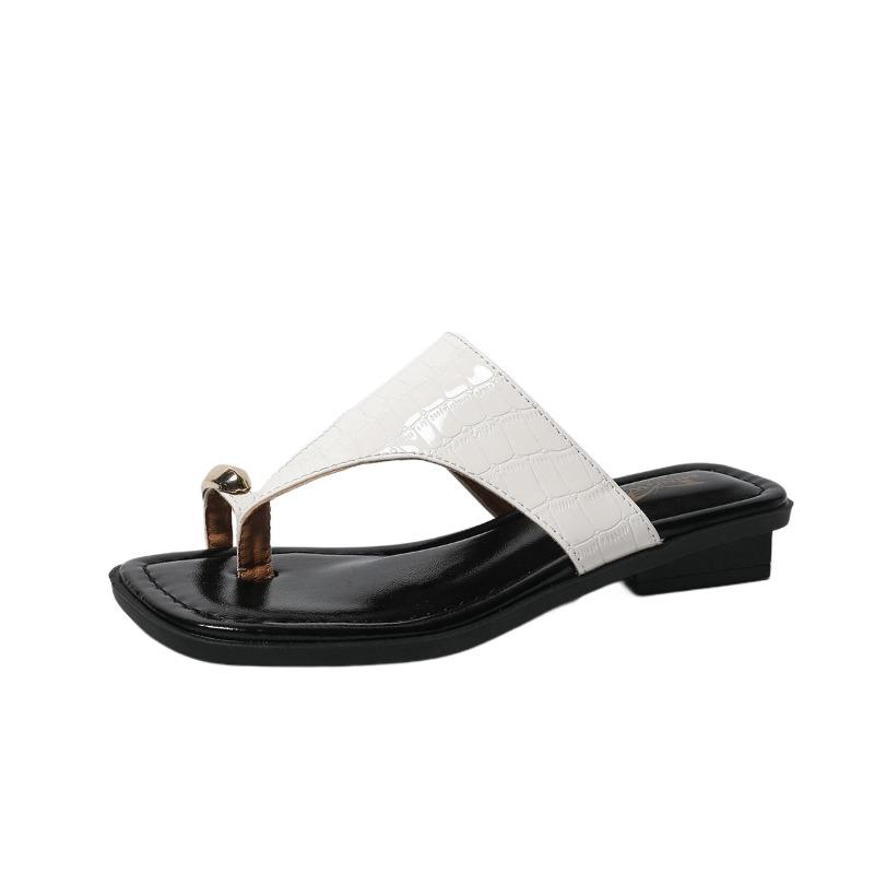 Women's Summer New Toe Loop Metal Square Toe Low Heel Slides - Plus Size Retro Outdoor Thong Sandals