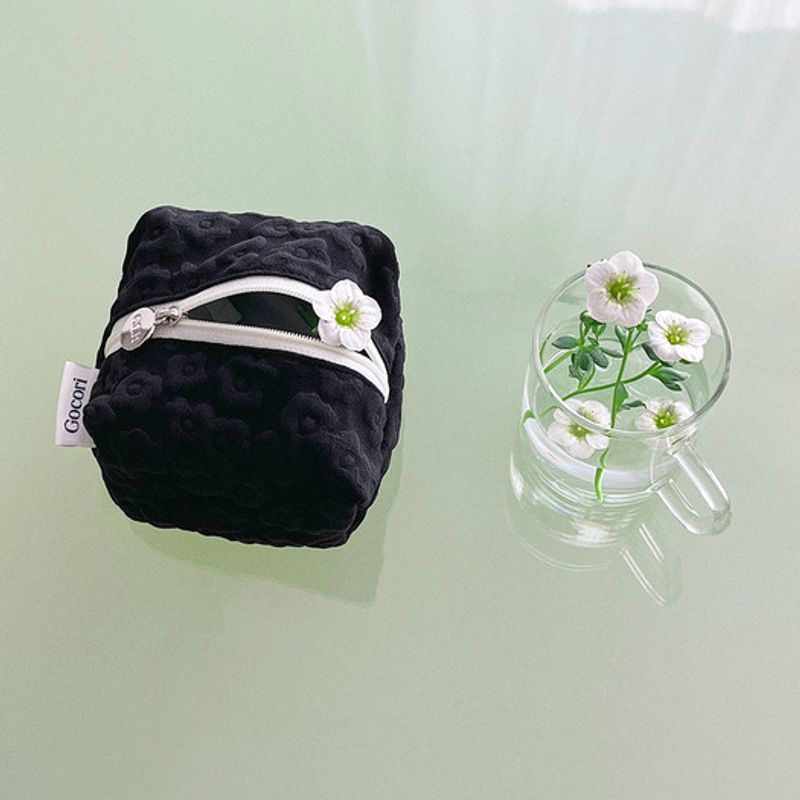 

GOCORI Bloom Pomi Pouch - Black single type