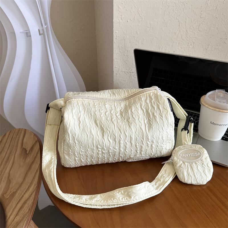 Stylish Casual Bubble Bag For Women In Trendy Colors Perfect For Students And Everyday Use