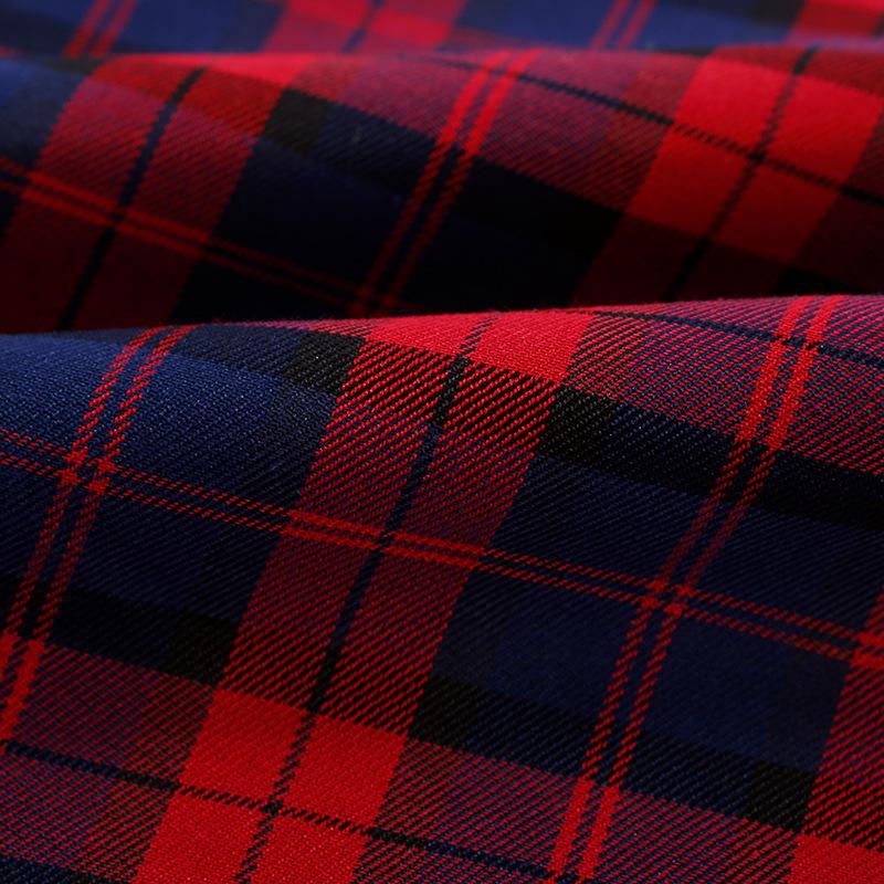 Brytyjska tkanina bawełniana w kratę szkocką i gingham, twill, na mundurki szkolne i spódnice.