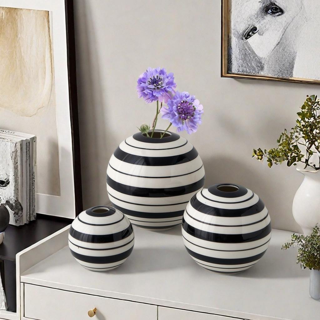 Ceramic Vase Black and White Striped Round Ball Geometric Lines Flower Vase Flower Arrangement Accessories Home Decoration