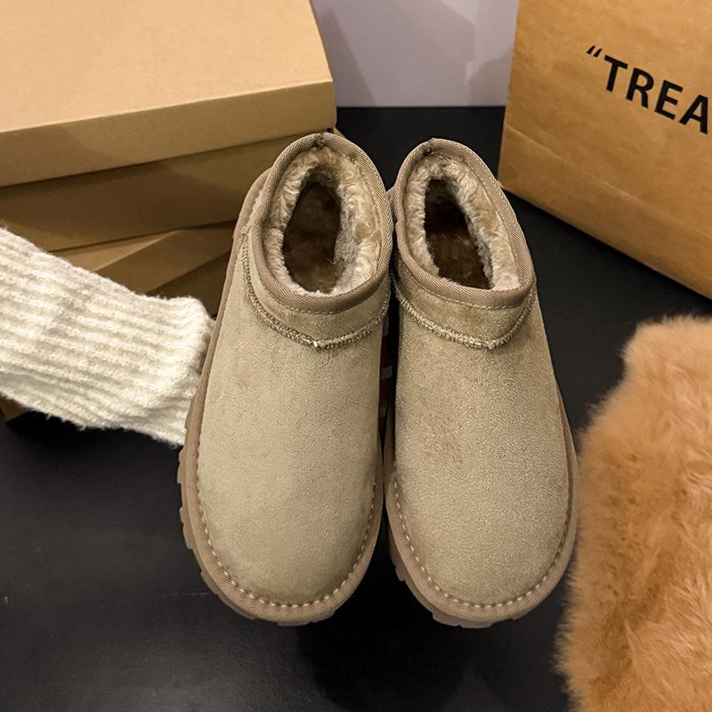 Low-top velvet old Beijing to keep warm in autumn and winter 2025 couple shoes tide bread thickened cotton shoes one foot cotton shoes