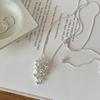 Retro Round Resin Necklace: Versatile, Fashionable High-End Clavicle Chain for Women