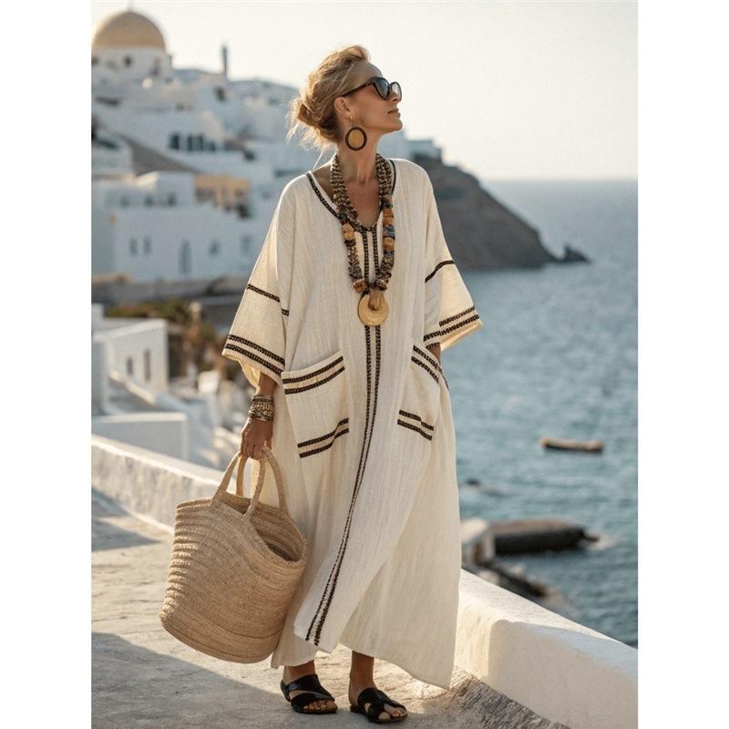 2026 summer European and American new printed V-neck women s leisure vacation large size dress S