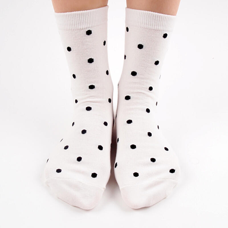 salon_white dot socks