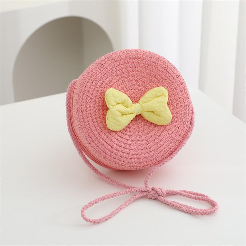 Children's Straw Woven Crossbody Bag - Small Girl's Phone and Coin Purse for Summer Outings and Seaside Trips
