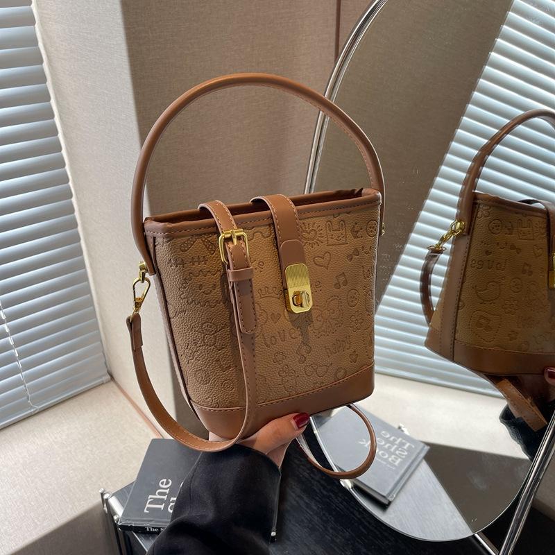 Hand Bag Women's New Versatile Shoulder Bag Casual Messenger Bag