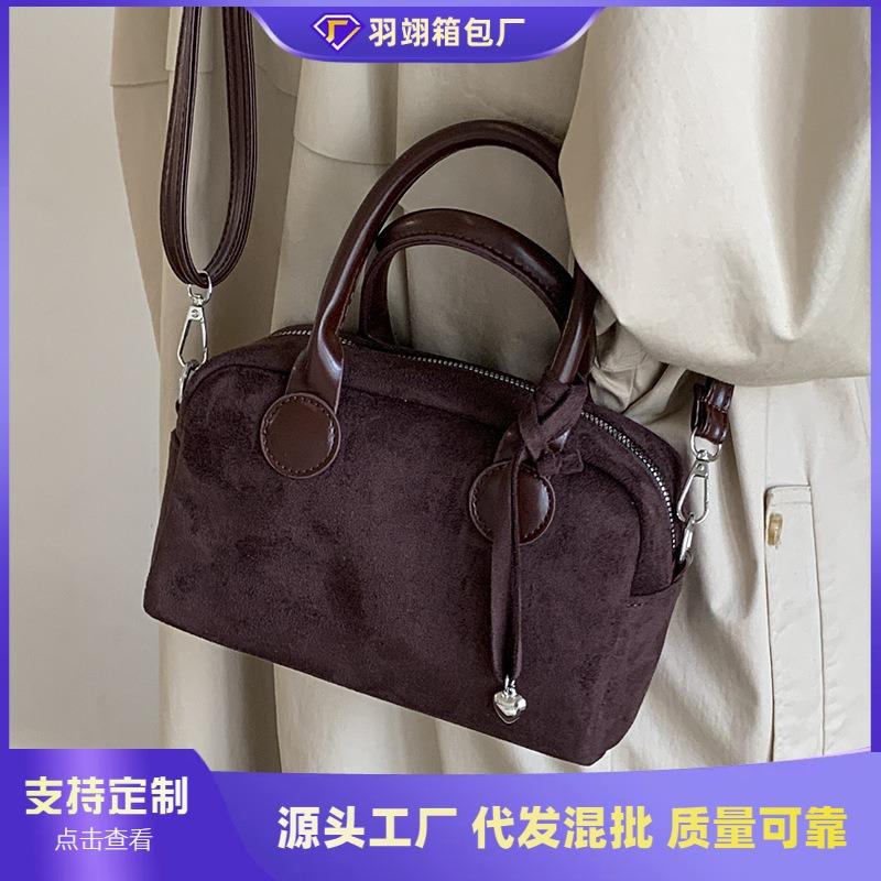 Τσάντα χειρός premium γυναικεία φθινοπωρινή και χειμερινή νέα μόδα υφή τσάντα ώμου messenger τσάντα μαξιλάρι για μετακινήσεις