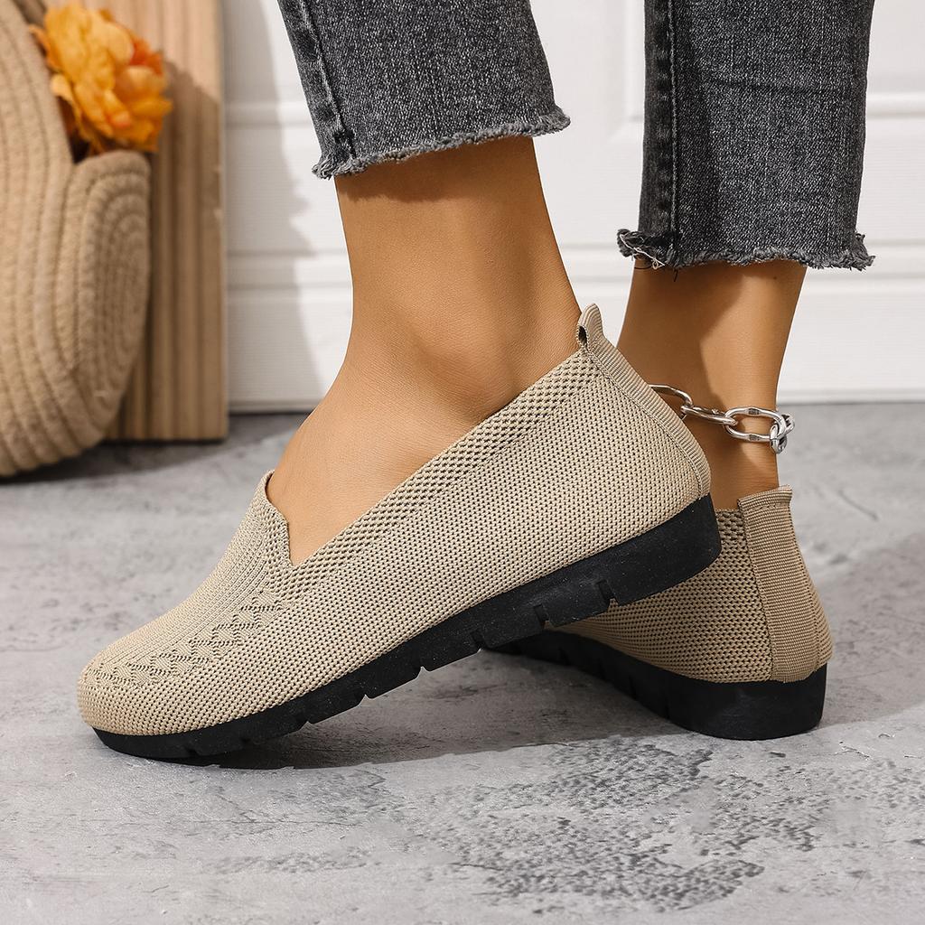 Spring and Summer Cloth Shoes Breathable Fly-woven Mesh Shoes Non-slip Flat-soled Medium Shoes Shallow Mouth Single Shoes