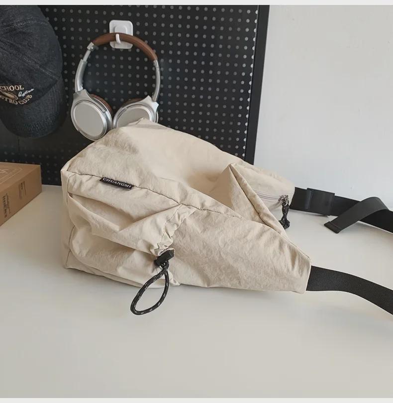 High-Capacity Retro Nylon Shoulder Bag - Unisex Fashionable and Versatile Handbag