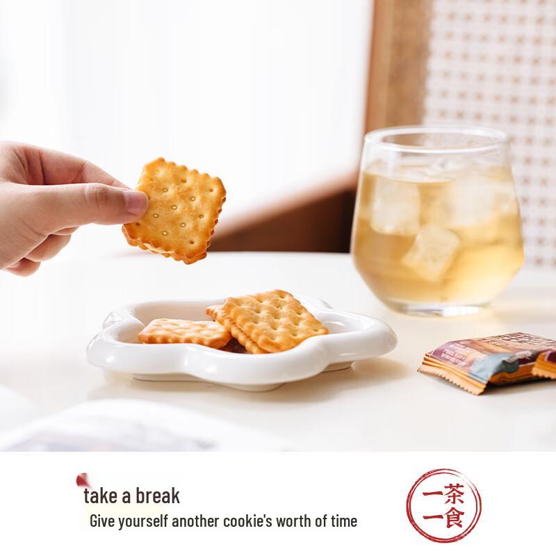 Cha Yan Yue Se Cheese Sandwich Biscuits 6-Pack