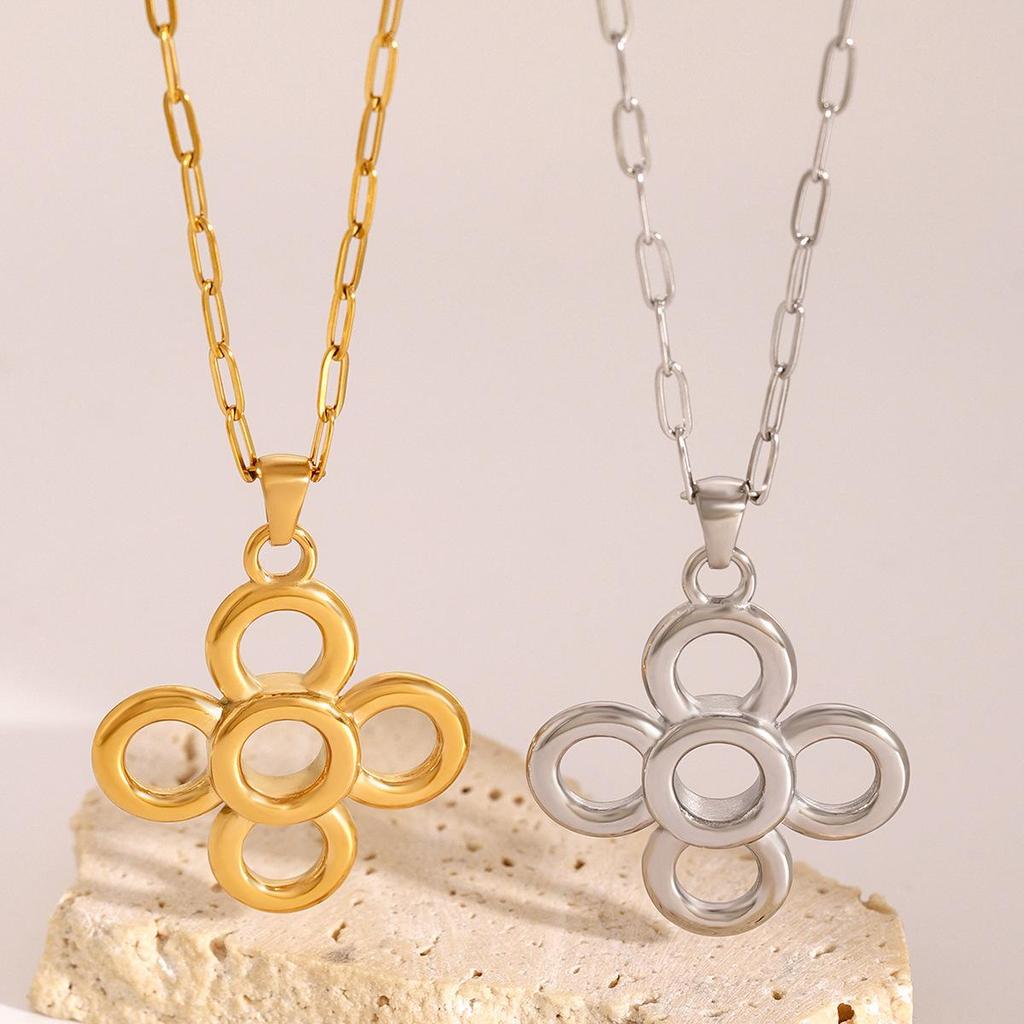 18K Gold Stainless Steel Flower Pendant Necklace - Trendy, Versatile, Non-Fading Jewelry