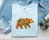 Bear Flower Shirt Animals Outdoors Gift Women Tribal Tee Ursine T-Shirt Wildlife Fan Primitive Tshirt Nature Graphic Retro Leaf Tshirt