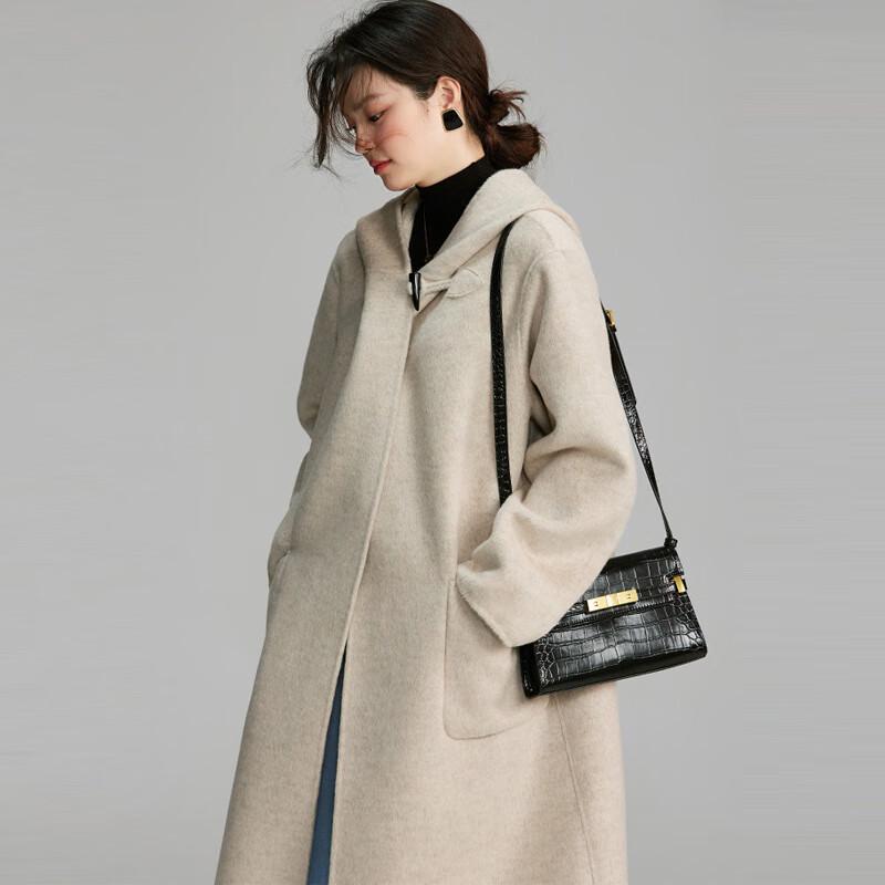 

Женское двустороннее шерстяное пальто-дафлкот на тоглах L