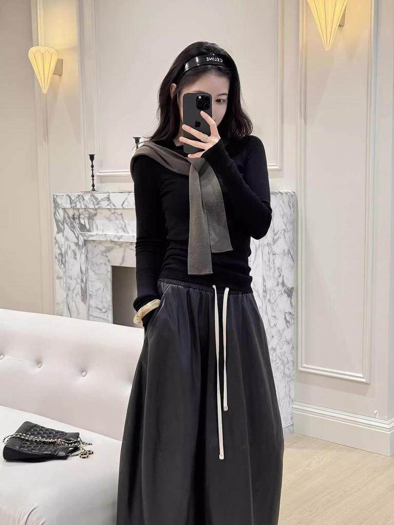 Noble Flare Umbrella Skirt: Bud-Shaped Sheepskin Midi with Elastic Waist for Versatile Commuting