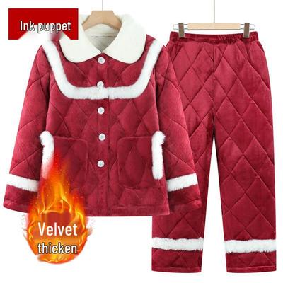 Ev ve uyku için kıyafetler – Pijamalar ve uyku takımları