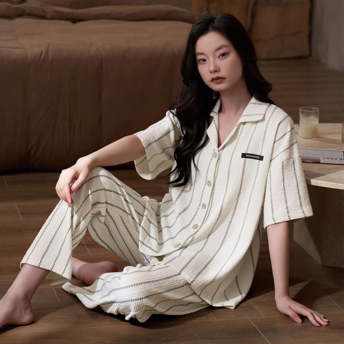 

Women s Woven Long Sleeve Pajama Set: Loose Fit for In- or Outdoor Wear L