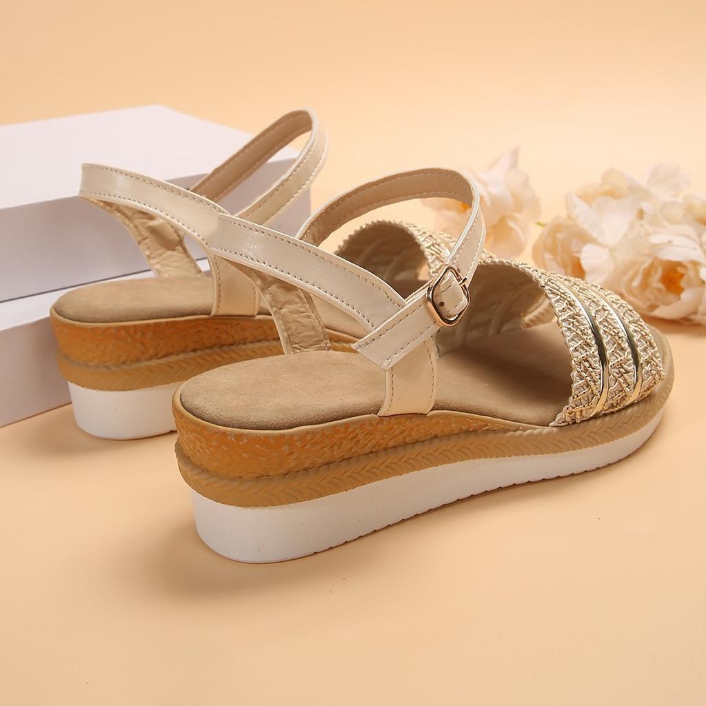 Straw Rhinestone Flash Wedge Heel Platform Sandals 2024 Summer New Simple and Comfortable Fashion Buckle High Heels