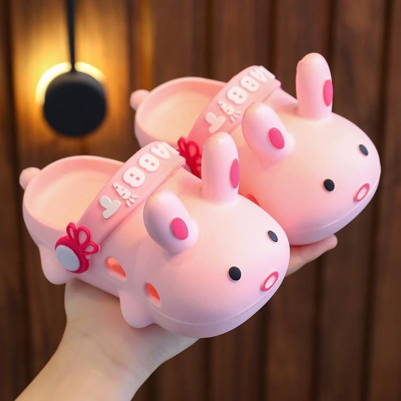 Children's Summer Cartoon Clogs for Boys and Girls, Indoor and Outdoor Wear, Closed-Toe Hole Shoes, Toddler Baby Non-Slip Soft Sole Sandals