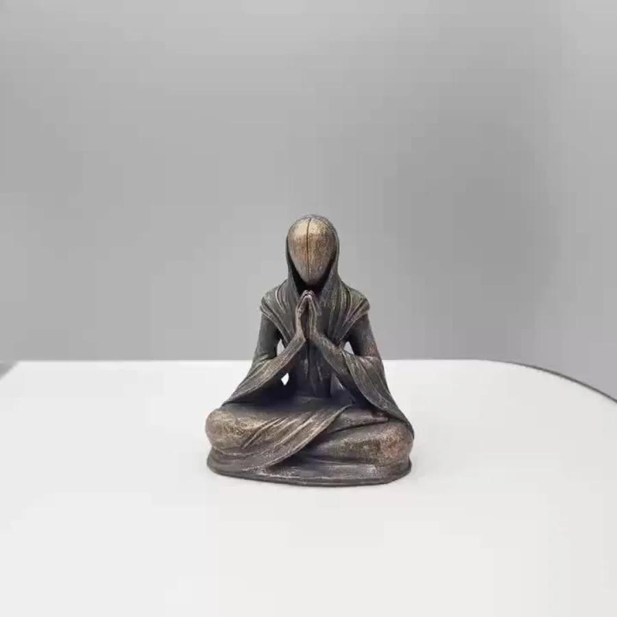 Alien Statue Meditation Yoga Alien Figure Resin Sculpture for Desktop Decor Home Indoor Outdoor Patio Lawn Yard Collectable Gift