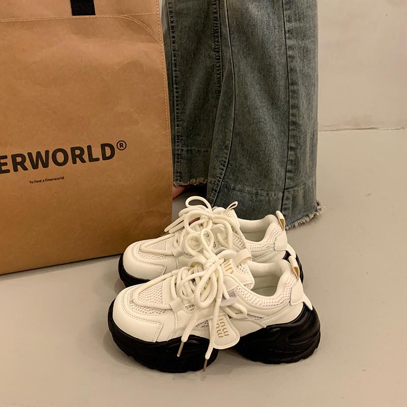 Versatile platform dad shoes women's summer small man increases height 2025 new European super hot white sports and leisure shoes