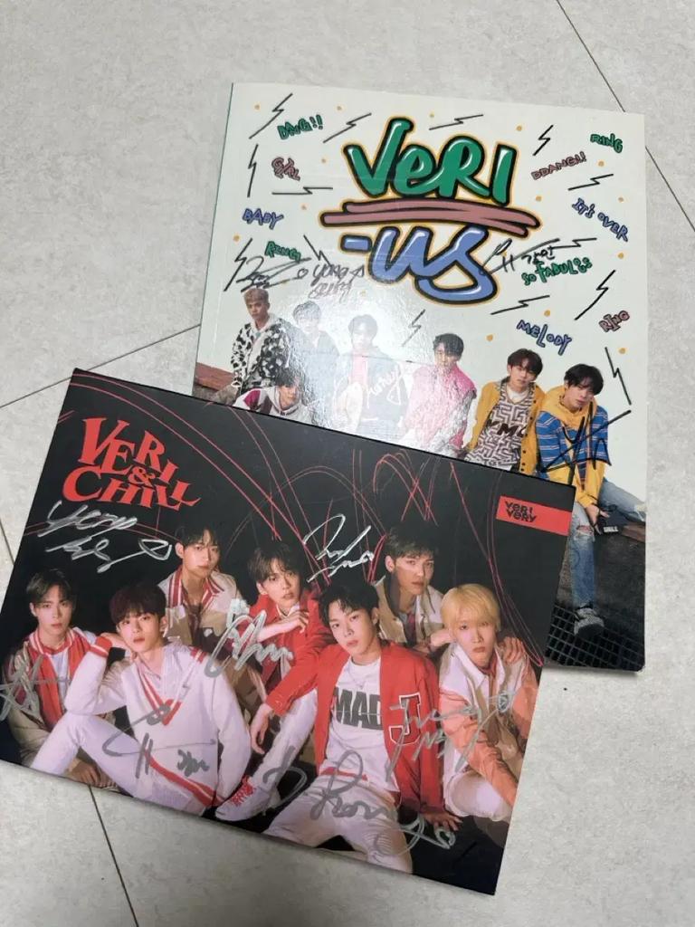 Zwei Arten von signierten Berry Berry Alben (2er Set)