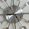 Non-ticking Creative Pan Shape Wall Clock Luxury Metal Digital Wall Timepiece for Kitchen Restaurant Wall Decor