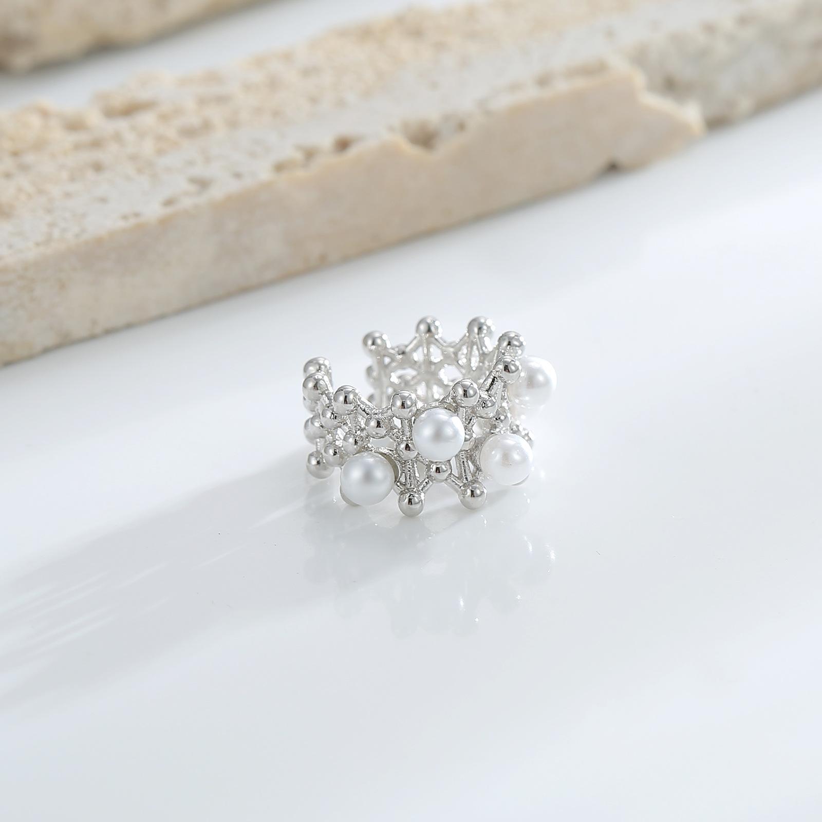 

Жемчужная серьга-клипса без отверстий для ушей, высокое качество, индивидуальный стиль, изысканные серьги с полым узором, мода