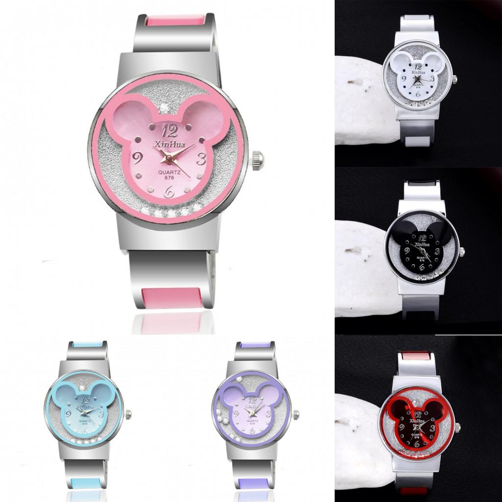 Stylish Women's Alloy Bracelet Quartz Watch With Elegant Design And Unique Colors