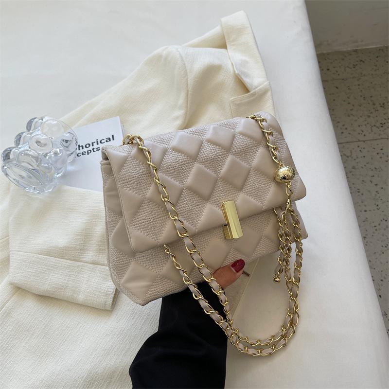 

New stylish and simple indentation rhombus golden ball chain bag versatile single shoulder oblique span women s bag