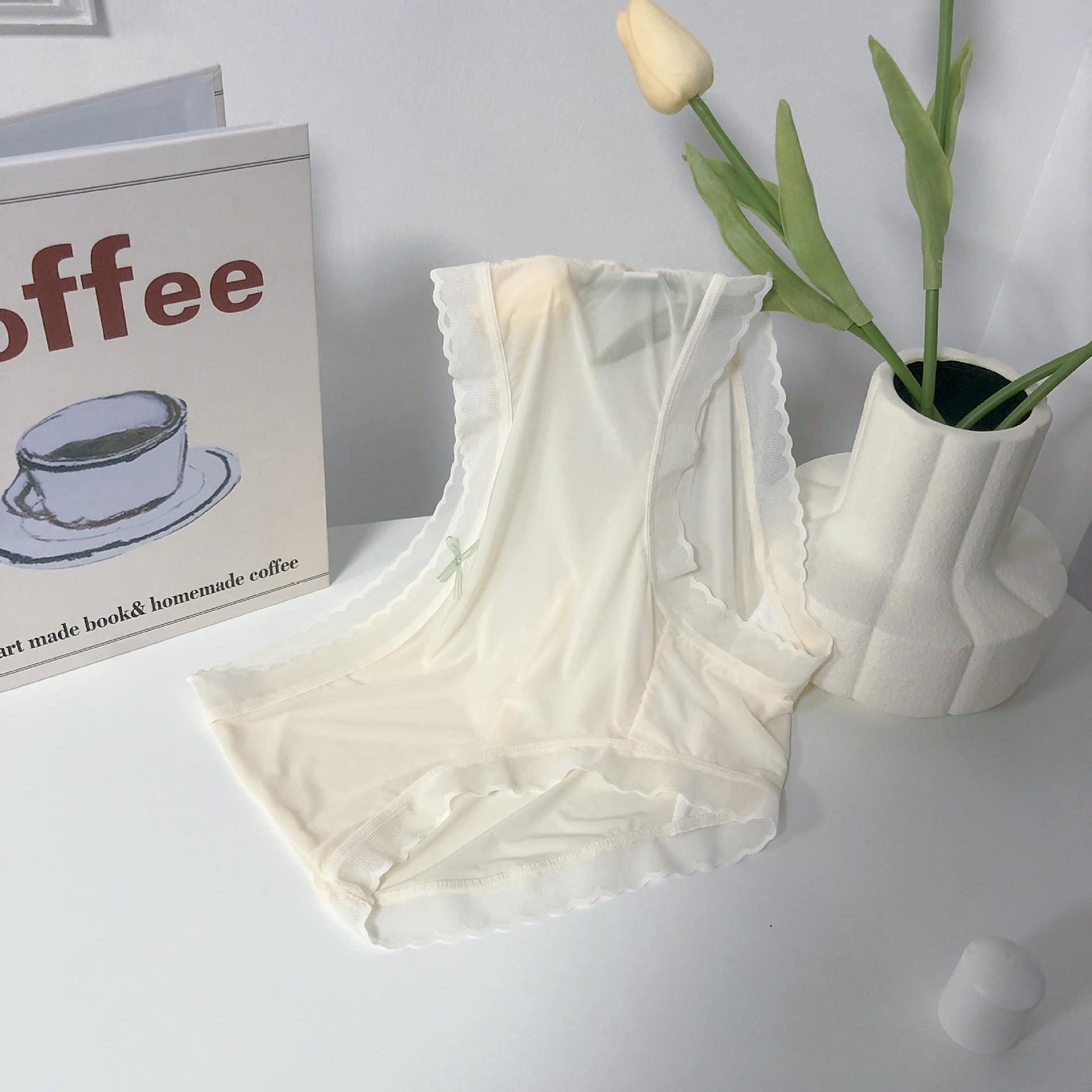 

Ультратонкие бесшовные быстросохнущие дышащие трусы из ледяного шелка для женщин One Size (80-135 Jin)